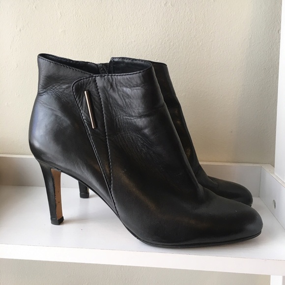 Vince Camuto Shoes - Black Vince Camuto zip up booties 🖤